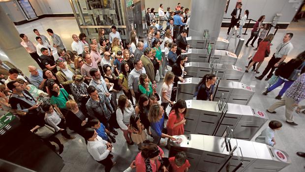 Este lunes se cumplieron los servicios mínimos, según reconoce la dirección de Metro de Sevilla