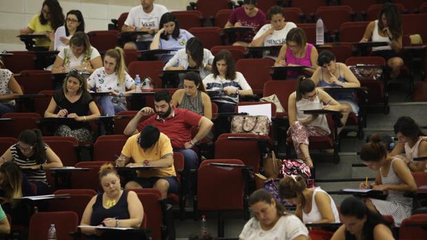 Las oposiciones a la Universidad de Sevilla congregarán a unas 11.000 personas