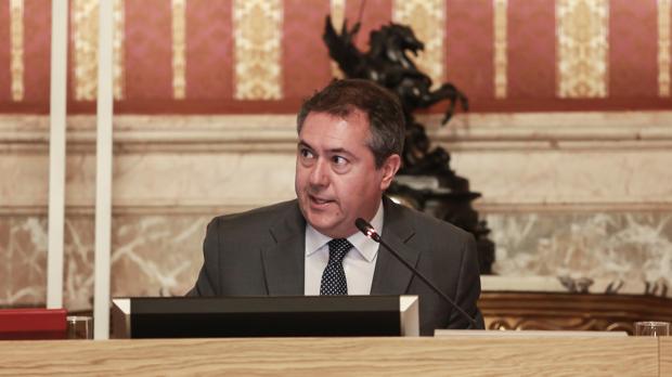 El alcalde, Juan Espadas, en el último Pleno del Ayuntamiento