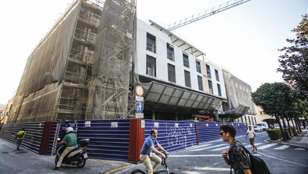 El hotel que se construye en la plaza de la Magdalena
