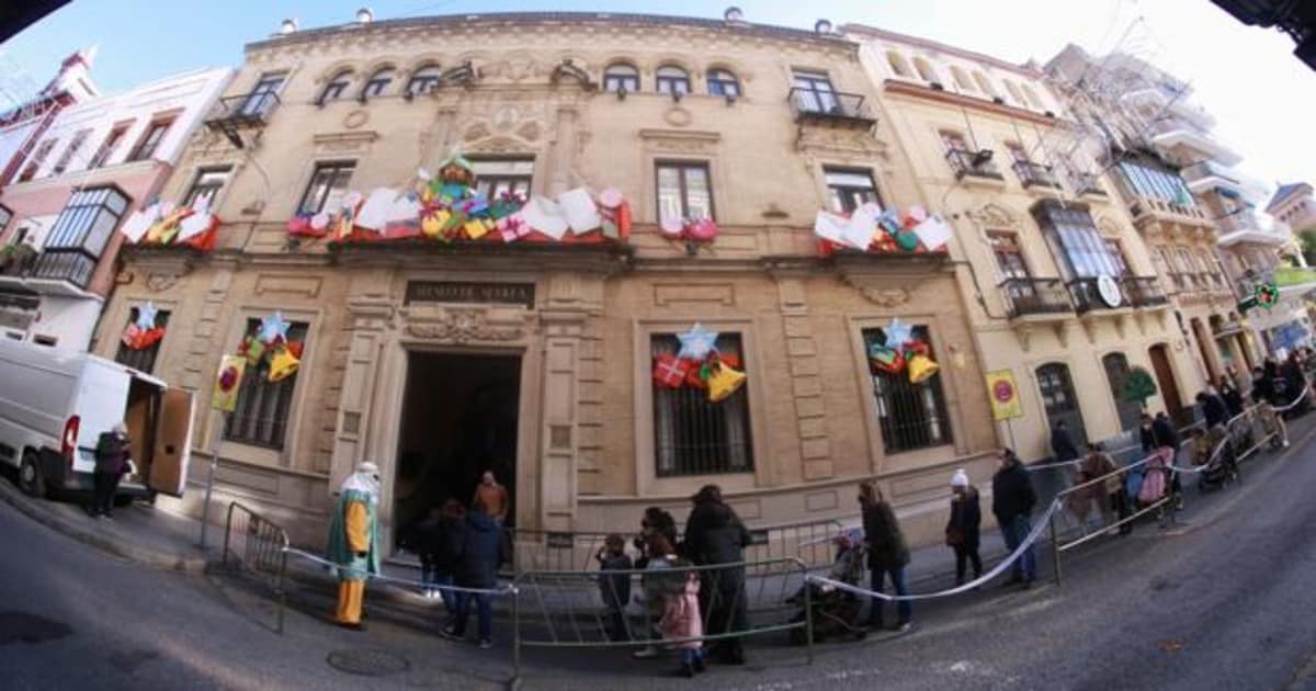 El Ateneo De Sevilla Entrega Mas De 6 500 Juguetes A Familias En Riesgo De Exclusion