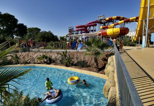 Guía de piscinas públicas para disfrutar del verano en Sevilla